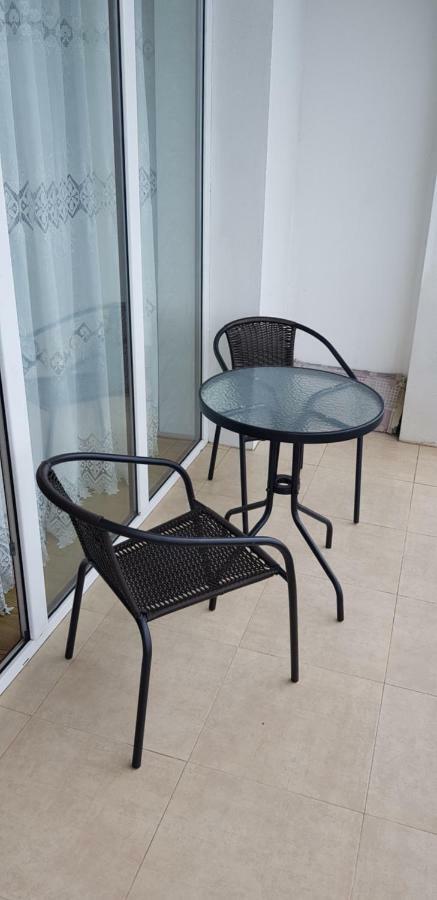 Kvariati Apartment Екстериор снимка